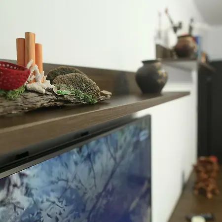 Apartment Place *